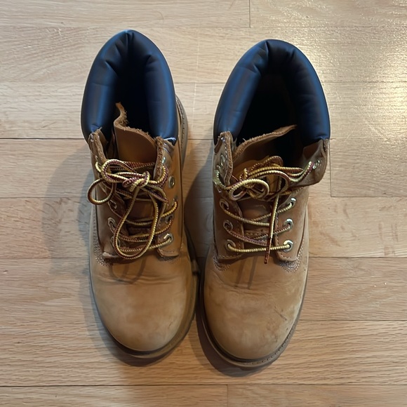 Timberland Boots - Picture 9 of 12